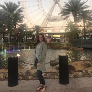 Meet your Posher, Avery